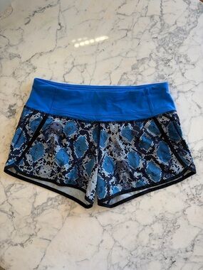 Lululemon Run Speed Short Ziggy Snake Caspian Blue Shorts